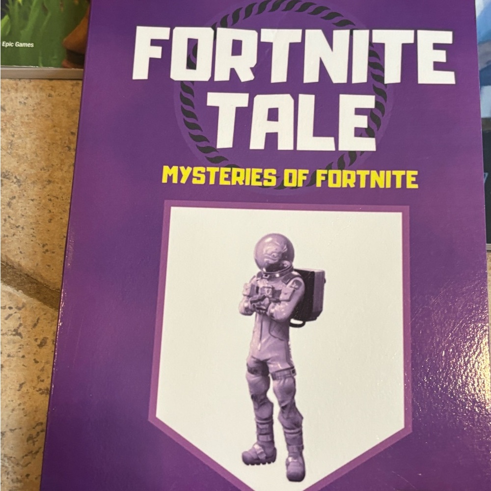 Fortnite Guide Book Magazines Collection - Picture 2 of 7